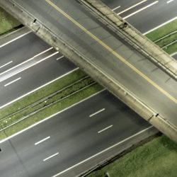 Fragmento de la Fotografía X o Z de la serie Circulación de Máximo Ruiz – fotografía de autor