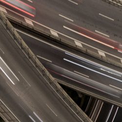 Fragmento de la Fotografía Ke miras de la serie Circulación de Máximo Ruiz – fotografía de autor