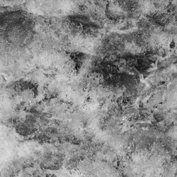 Fragmento de la Fotografía Gusanos de la colección Olas de Máximo Ruiz – Gran masa de agua revuelta que se asemeja a un grupo de gusanos interactuando entre si